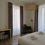 Lostabile & Coworking 게스트하우스 3*