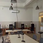 Lostabile & Coworking 게스트하우스 3*