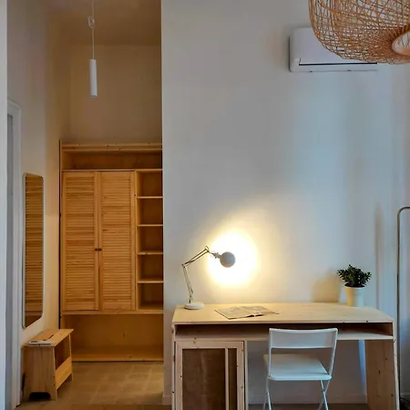 Casa de hóspedes Lostabile & Coworking 3*