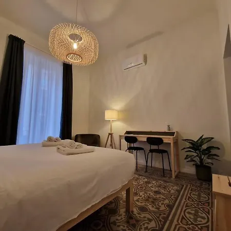 Casa de hóspedes Lostabile & Coworking 3*